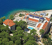 Chorvátsko - Ubytovanie Makarska - Hotel s bazénom