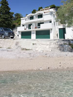 Zaostrog apartments on the beach