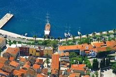 Holidays to Croatia-Makarska-Apartment Matej / 01