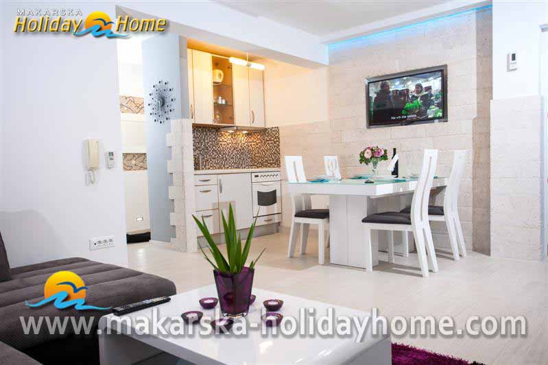 Makarska Apartments near the Sea - Apartment Zlata / 03