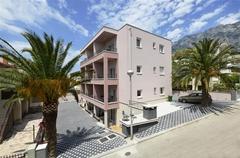 Makarska apartman blizu plaže za 6 osoba - Apartman Dalmacija A12