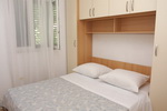 apartman pogled kroz prozor