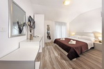 Rooms by the Sea in Makarska - Bed and Breakfast Plaža