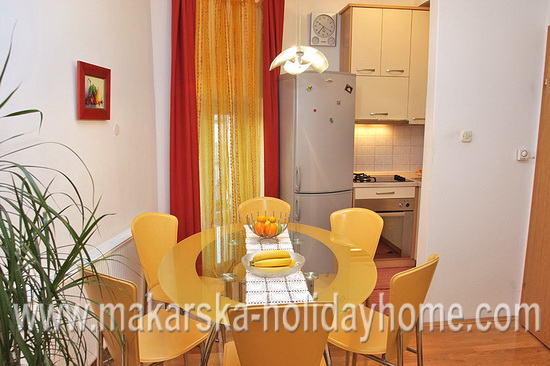 apartment in makarska for 8 people - apartment julija