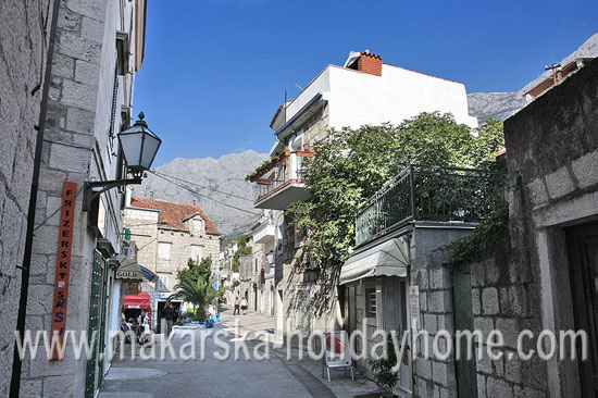 house for 8 persons in makarska