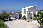 villa with pool makarska