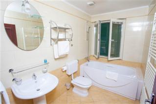 Rooms & breakfast in Makarska Croatia - Villa Riva